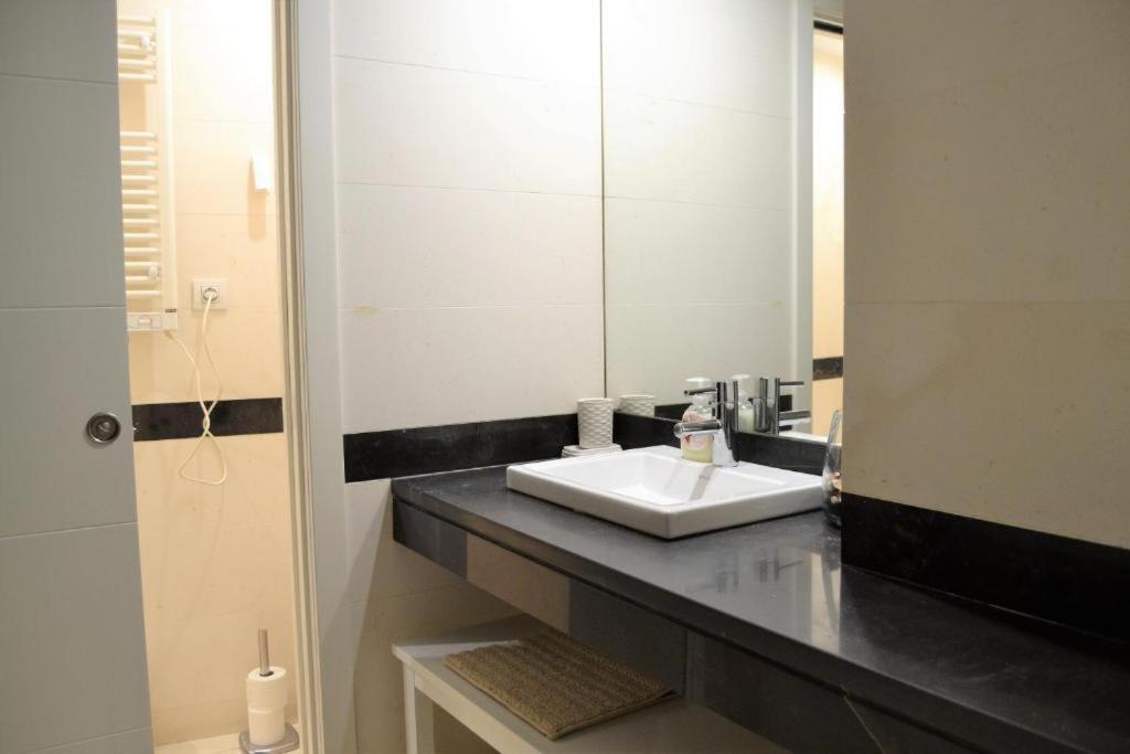 Ferienwohnung Acogedor Apartamento Junto Al Museo Picasso Málaga Exterior foto